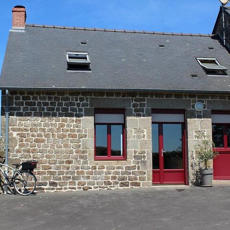 Gite La Loussaudrie Pontmain エクステリア 写真