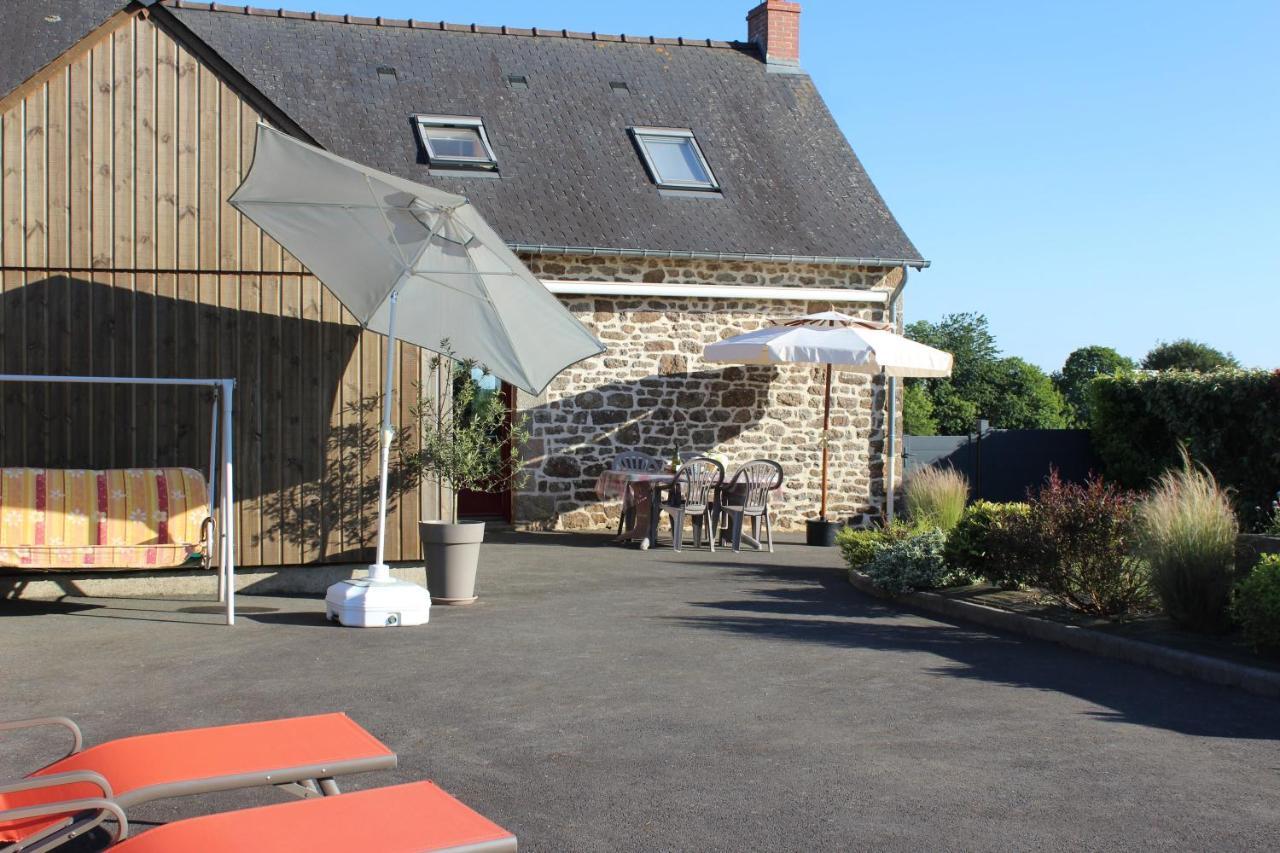 Gite La Loussaudrie Pontmain エクステリア 写真