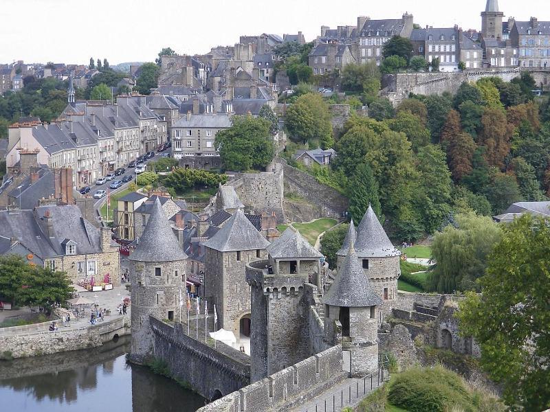 Gite La Loussaudrie Pontmain エクステリア 写真