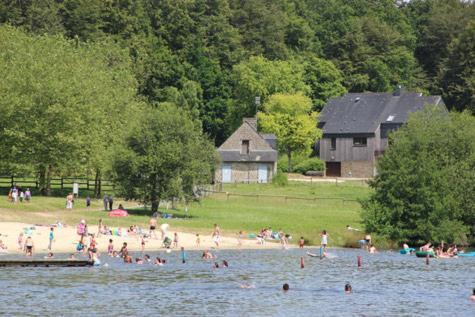 Gite La Loussaudrie Pontmain エクステリア 写真
